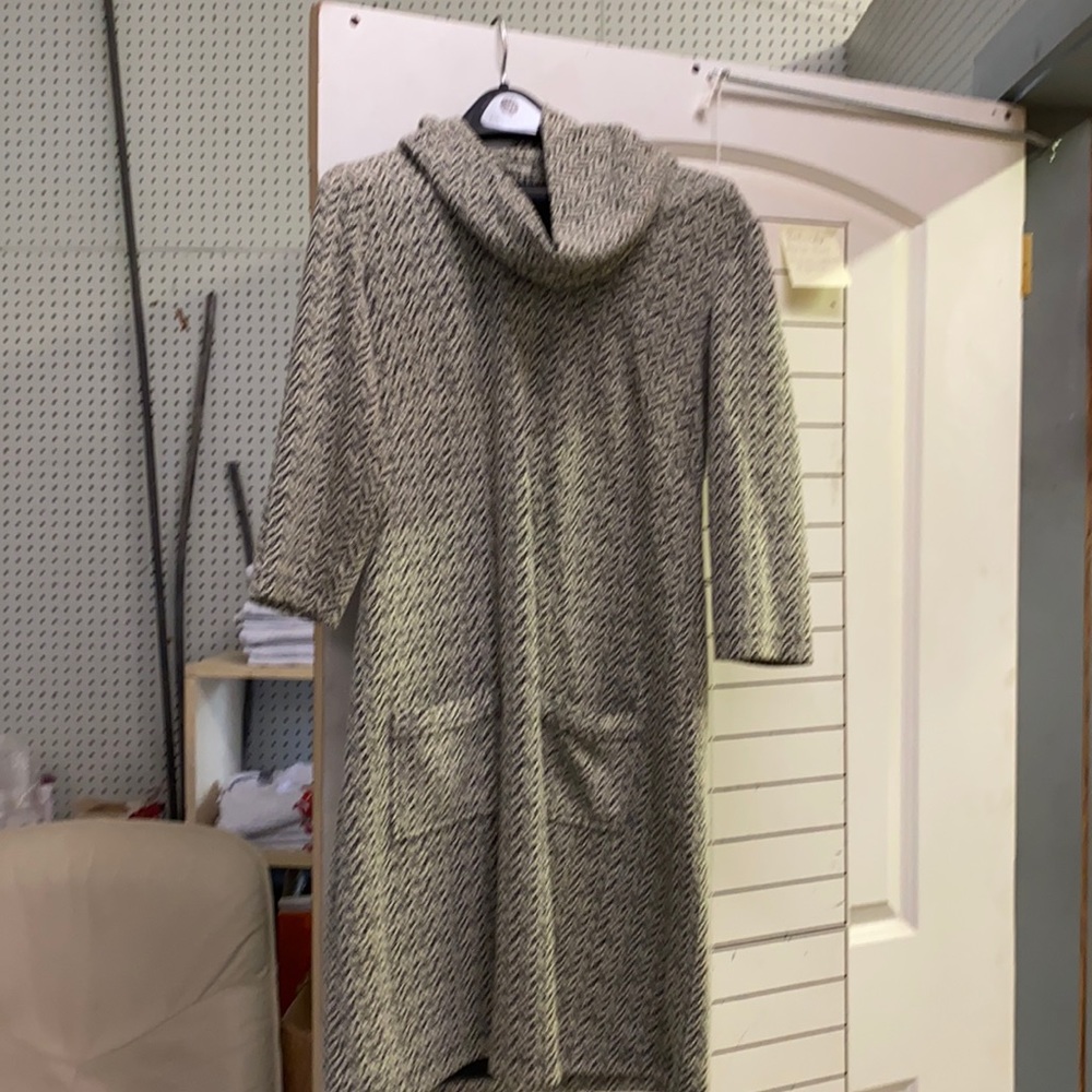 Women’s dress
